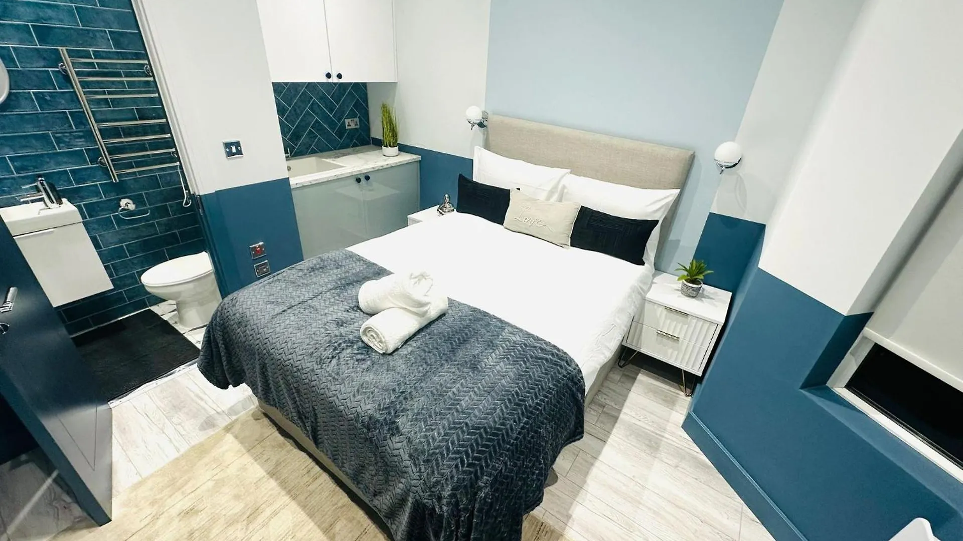 London Holly B Mini Studios Great Location For Tourist!!! 0*,  United Kingdom